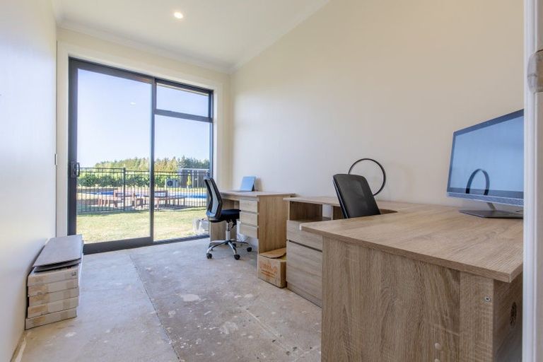 Photo of property in 20 Smith Street, Dannevirke, 4930