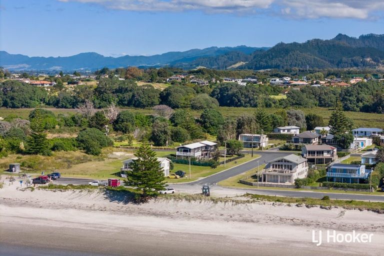 Photo of property in 287 Seaforth Road, Waihi Beach, 3611