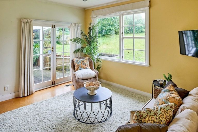 Photo of property in 13 Roy Street, Tawa, Wellington, 5028