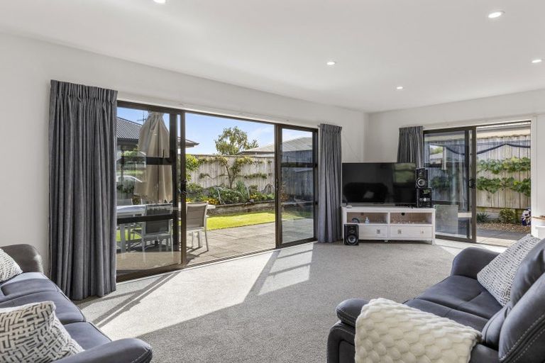 Photo of property in 22 Victoria Street, Richmond Heights, Taupo, 3330