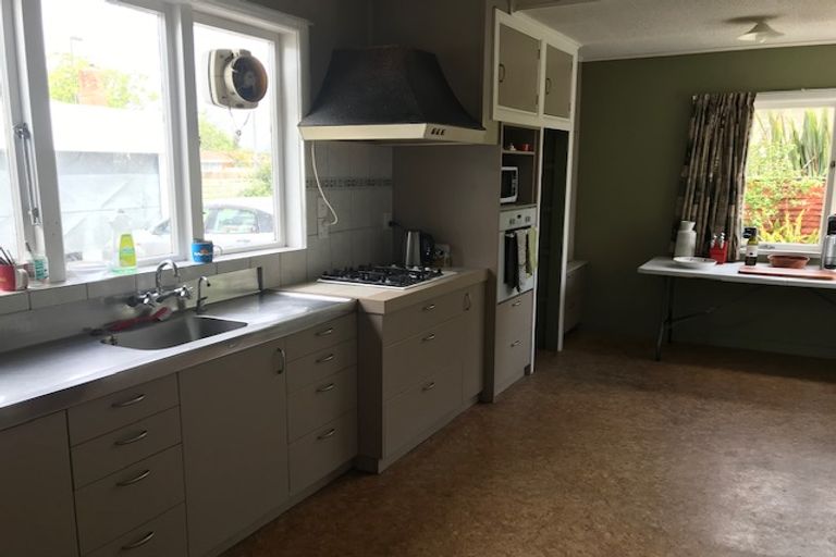 Photo of property in 32 East Street, Claudelands, Hamilton, 3214