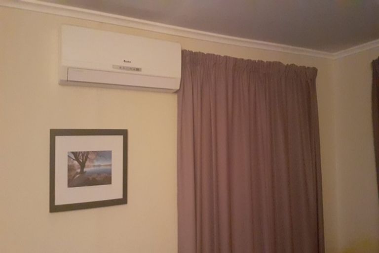 Photo of property in 4 Rosedale Place, Levin, 5510