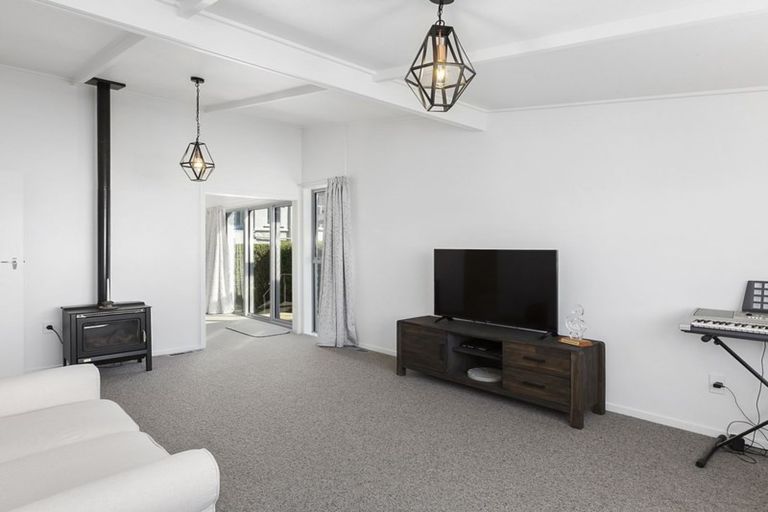 Photo of property in 42 Crosby Street, Mornington, Dunedin, 9011