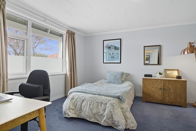 Photo of property in 22 Hargest Crescent, Saint Kilda, Dunedin, 9012