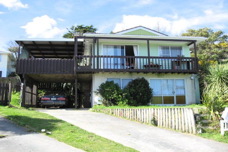 Photo of property in 14 Tyrone Grove, Wainuiomata, Lower Hutt, 5014