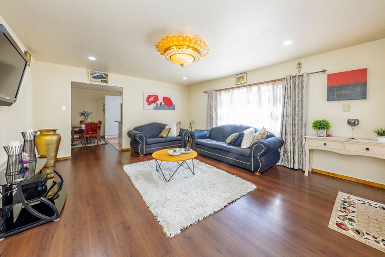 Photo of property in 1/4 Daniel Avenue, Mangere East, Auckland, 2024