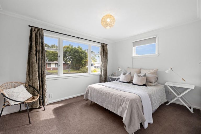 Photo of property in 17 Veronica Avenue, Marewa, Napier, 4110