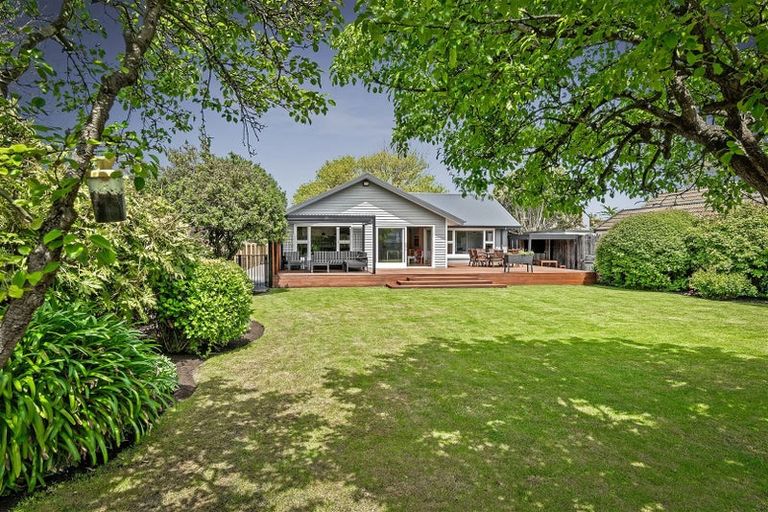 Photo of property in 28 Wairakei Road, Strowan, Christchurch, 8052