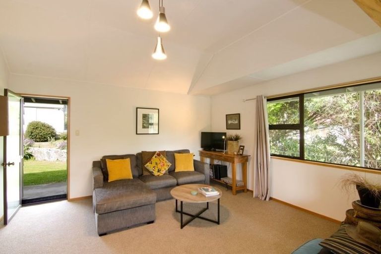 Photo of property in 43 Cheviot Street, Roxburgh, 9500
