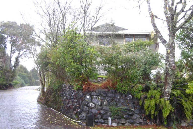 Photo of property in 22 Ivy Terrace, Moana, 7872