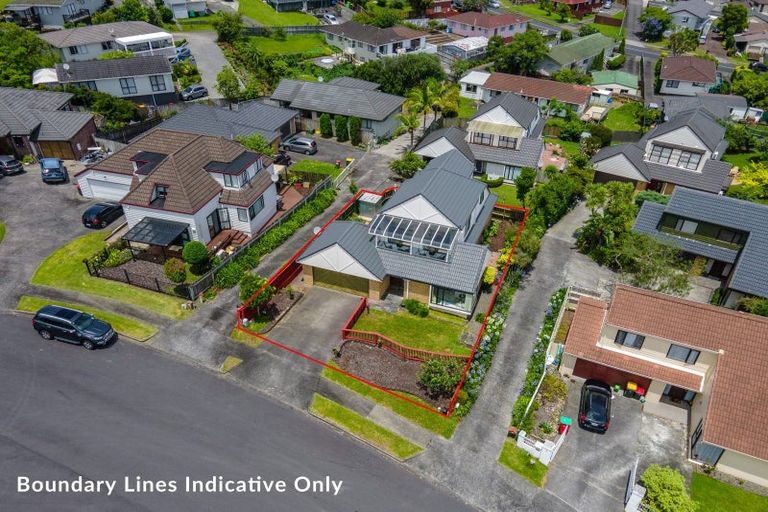 Photo of property in 5/7 Eske Place, Highland Park, Auckland, 2010