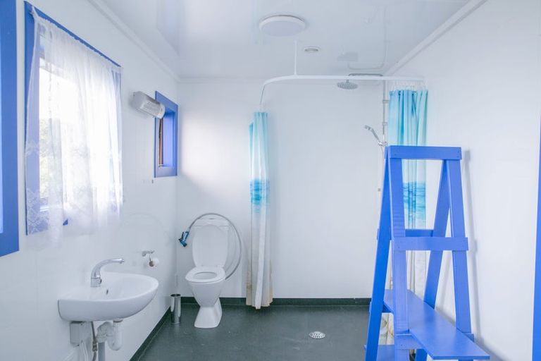 Photo of property in 14 Marine Parade, Bluff, 9814