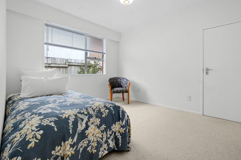 Photo of property in 1/237 Courtenay Street, Strandon, New Plymouth, 4312