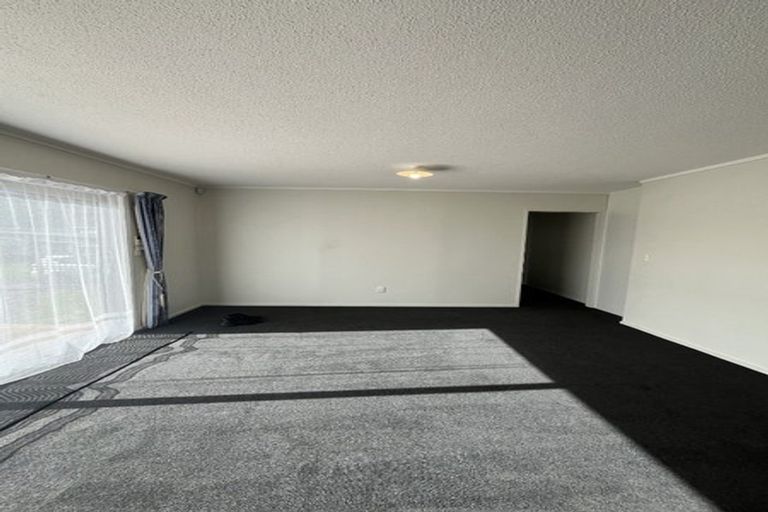 Photo of property in 2/93 Wilkie Crescent, Naenae, Lower Hutt, 5011