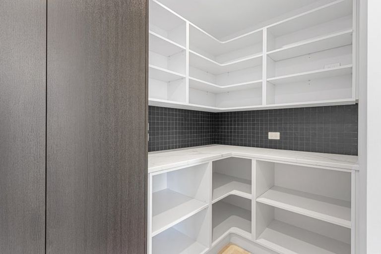 Photo of property in 5 Ligget Place, Woodend, 7610