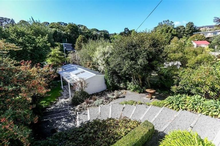 Photo of property in 18 Bracken Street, New Plymouth, 4310