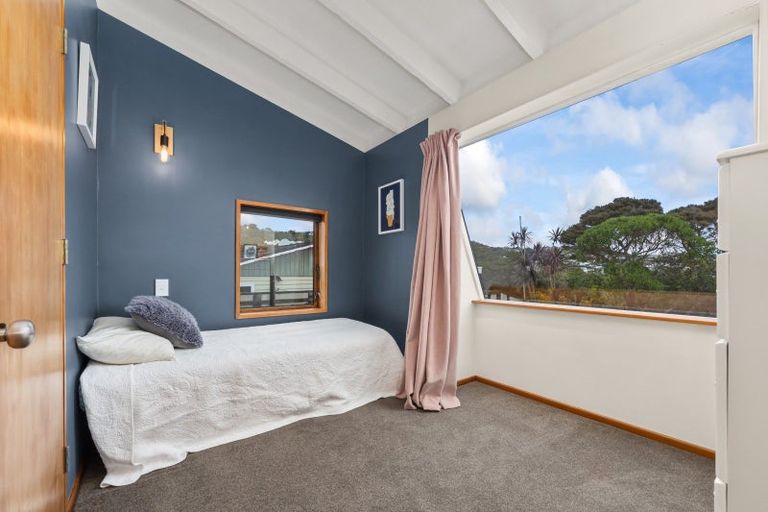 Photo of property in 7 Ayr Place, Papakowhai, Porirua, 5024