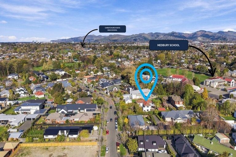 Photo of property in 17 Hamilton Avenue, Ilam, Christchurch, 8041
