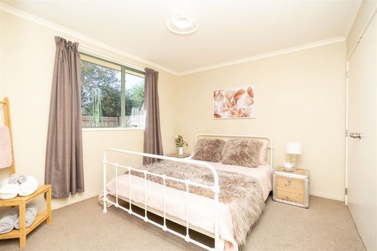 Photo of property in 11 Mckenzie Place, Rototuna North, Hamilton, 3210