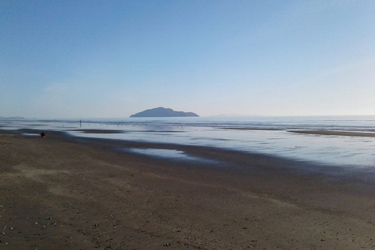 Photo of property in 20 Tasman Road, Otaki Beach, Otaki, 5512