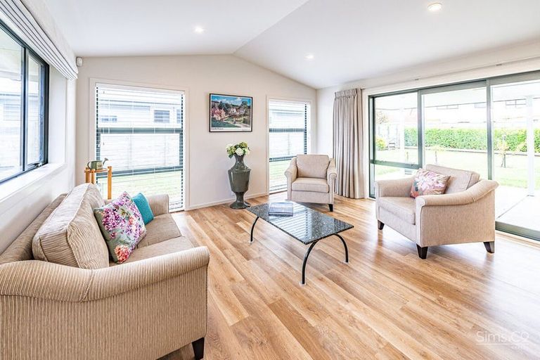 Photo of property in 35 Sussex Road, Springvale, Whanganui, 4501