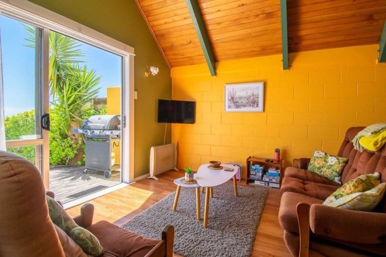 Photo of property in 252 Patons Rock Road, Patons Rock, Takaka, 7182