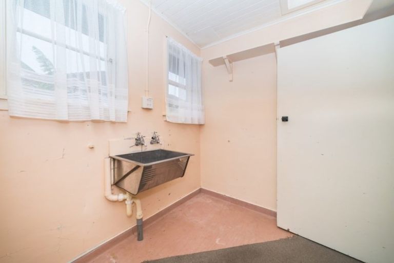 Photo of property in 86 Rangiora Avenue, Roslyn, Palmerston North, 4414