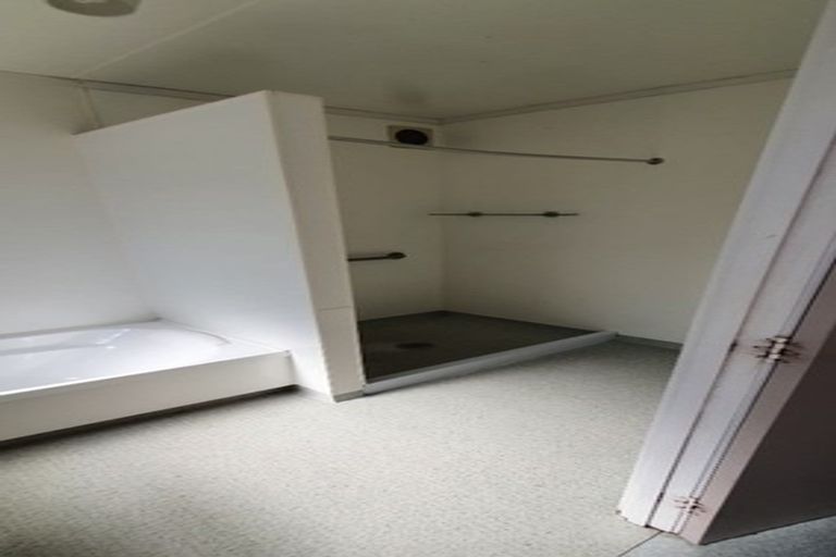 Photo of property in 1 Lyndhurst Street, Awapuni, Gisborne, 4010