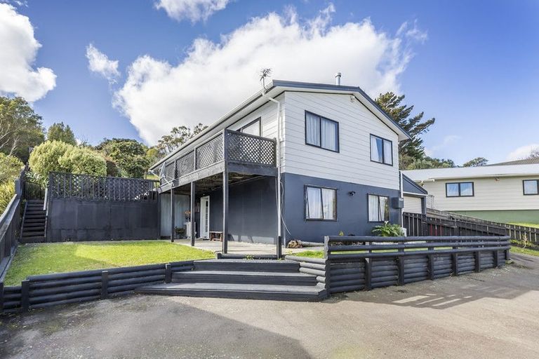 Photo of property in 8 The Bollard, Whitby, Porirua, 5024