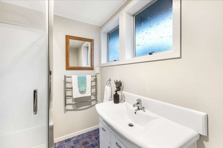 Photo of property in 14 Harriet Place, Spotswood, New Plymouth, 4310