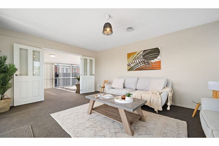 Photo of property in 90 Hargood Street, Woolston, Christchurch, 8062