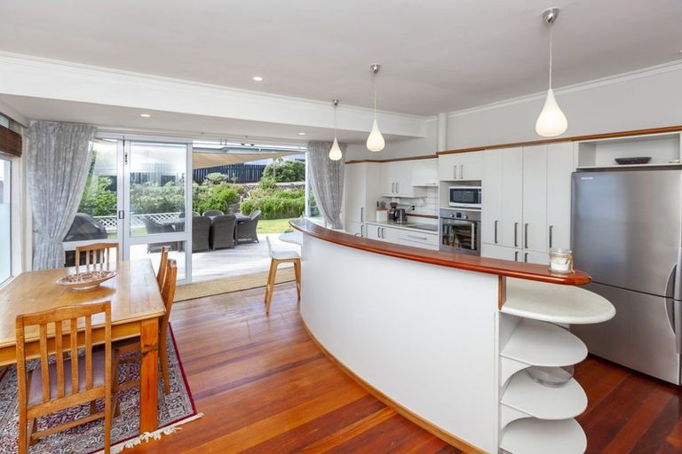 Photo of property in 21 Arthur Street, Paraparaumu Beach, Paraparaumu, 5032