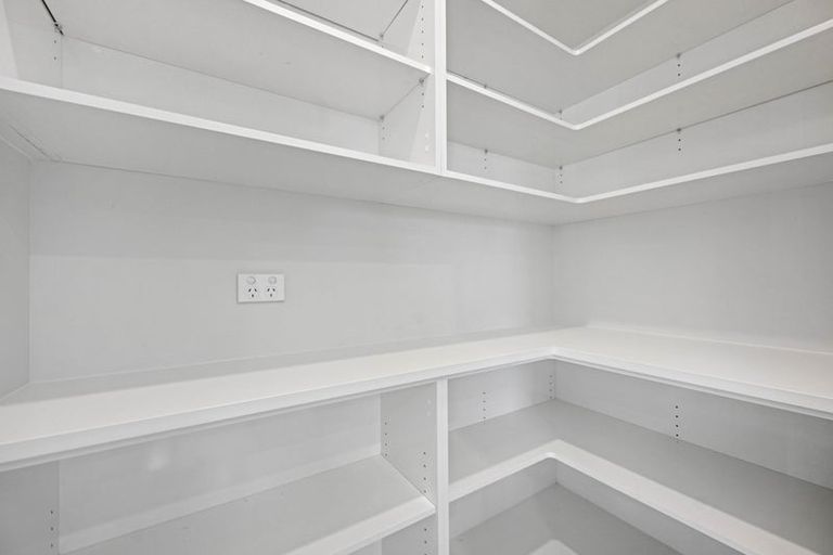 Photo of property in 39 Waruhia Crescent, Rototuna North, 3281