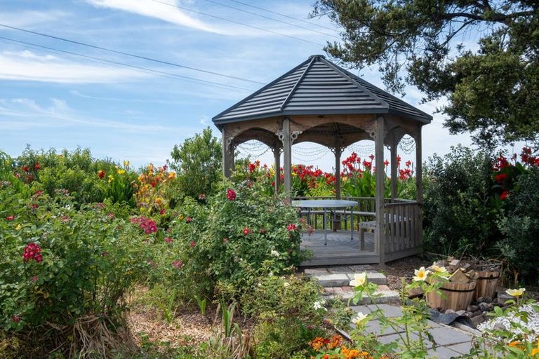 Photo of property in 104 Ferry Road, Clive, 4102