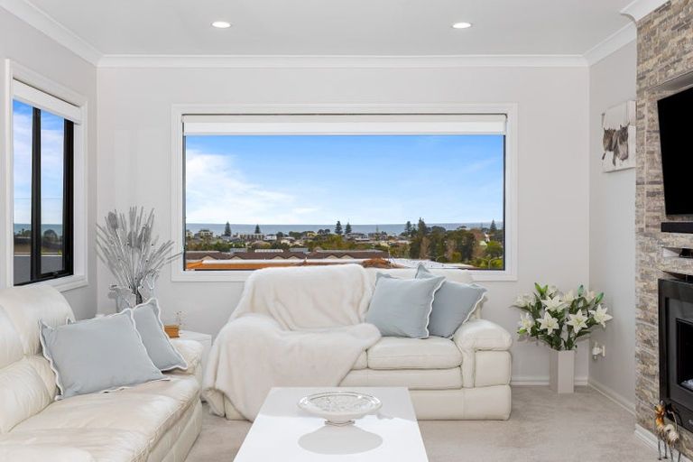 Photo of property in 49 The Ritz, Orewa, 0931