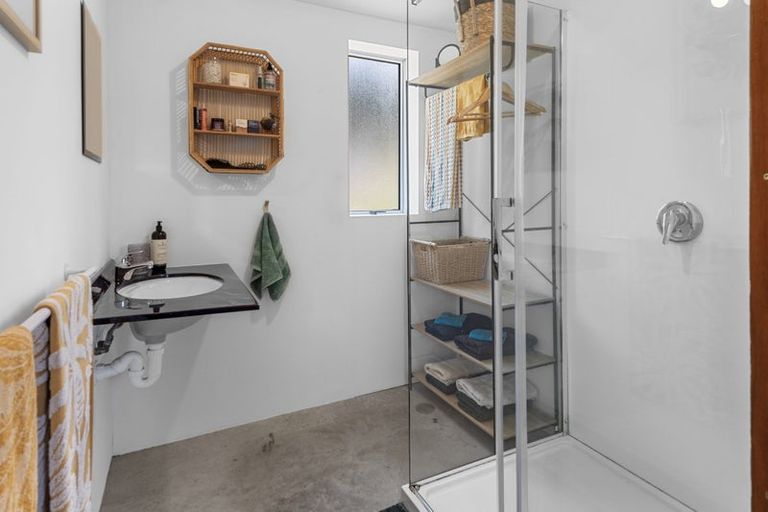 Photo of property in 241a Hailes Road, Whananaki, 0181