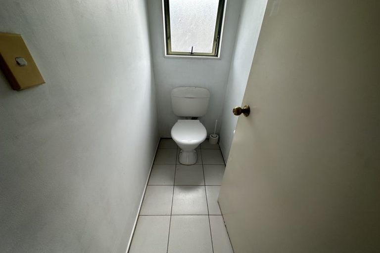 Photo of property in 1/154 Rathgar Road, Henderson, Auckland, 0610