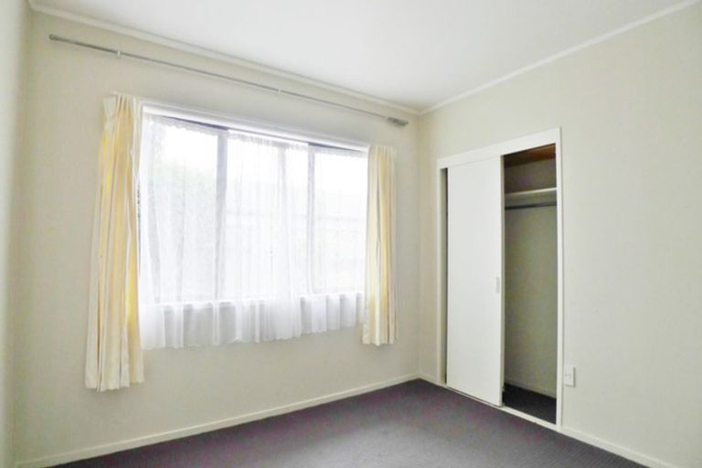 Photo of property in 1 Palomino Drive, Henderson, Auckland, 0612