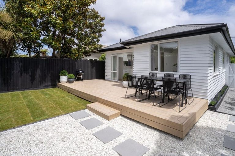 Photo of property in 18 Dover Street, St Albans, Christchurch, 8014