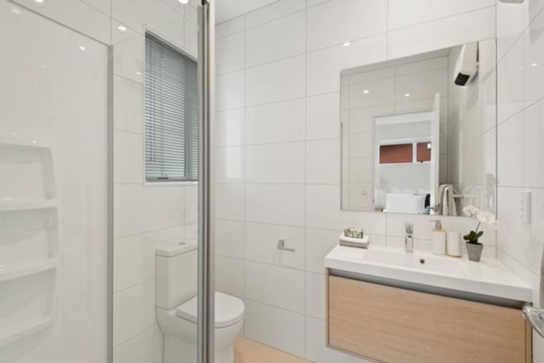 Photo of property in 23 Waituarua Drive, Takanini, 2112