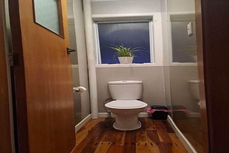 Photo of property in 1/142 Clovelly Road, Bucklands Beach, Auckland, 2012