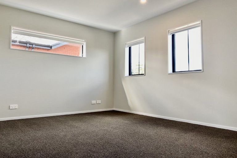 Photo of property in 5/15 Sunhill Road, Sunnyvale, Auckland, 0612