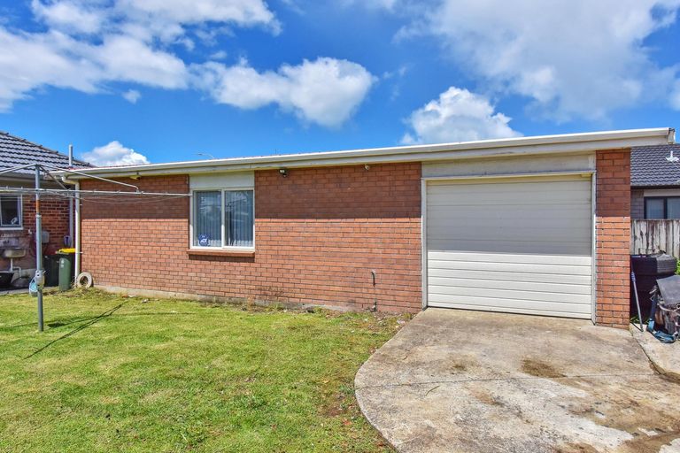 Photo of property in 323 Massey Road, Mangere East, Auckland, 2024