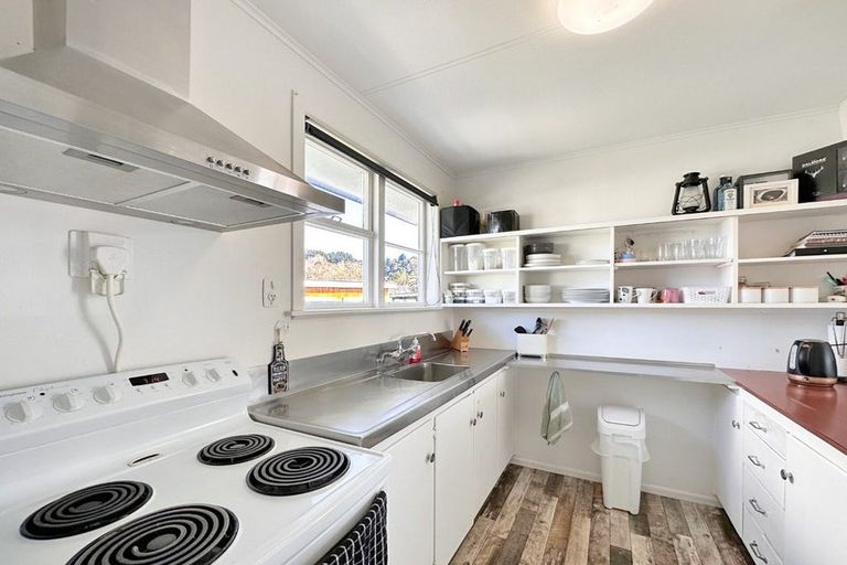 Photo of property in 21 Camellia Avenue, Aramoho, Whanganui, 4500