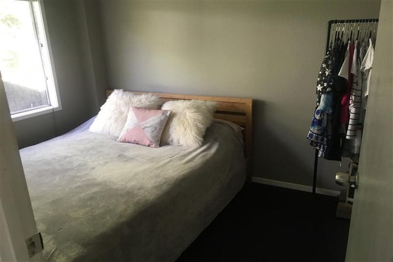 Photo of property in 2/11 Foley Place, Torbay, Auckland, 0632