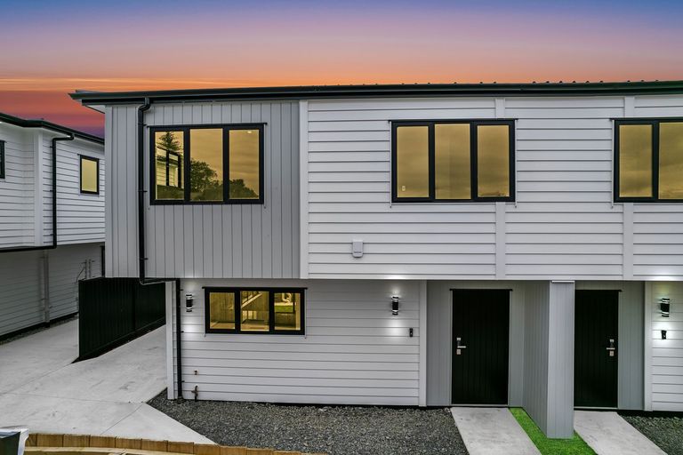Photo of property in 10c Kivell Close, Mangere East, Auckland, 2024