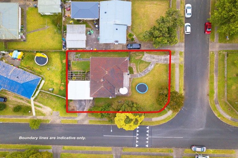 Photo of property in 2 Winsford Street, Manurewa, Auckland, 2102