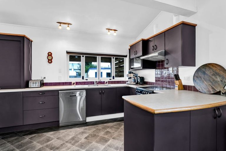 Photo of property in 278 South Road, Hawera, 4610