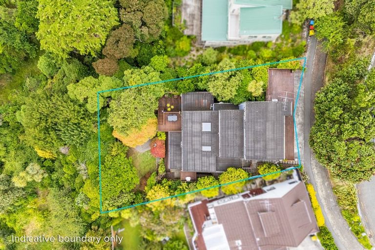 Photo of property in 33 Oak Avenue, Paremata, Porirua, 5024