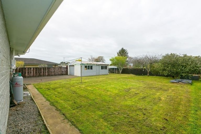 Photo of property in 11 Warkworth Grove, Bell Block, New Plymouth, 4312